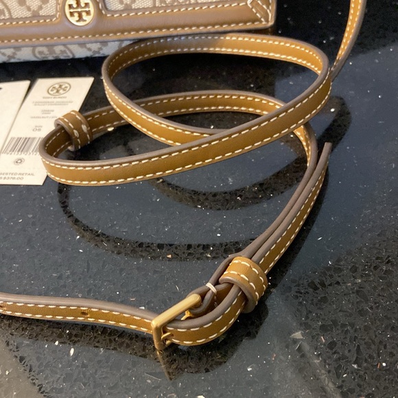 Tory Burch T Monogram Jacquard Wallet Crossbody Clutch Fanny Pack Hazelnut EUC - Picture 10 of 15